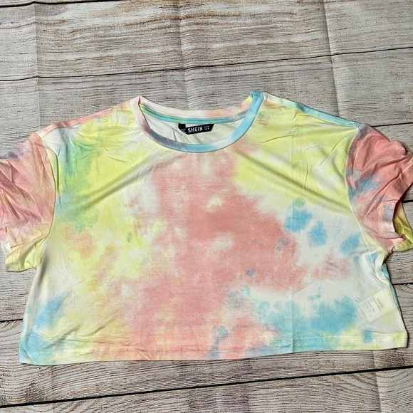 Pastel Tie Dye Cropped Top/Short Lounge Set NWT - Picture 6 of 9